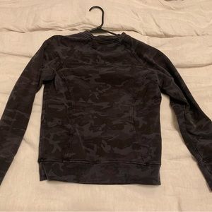 Lululemon Sweater with pocket